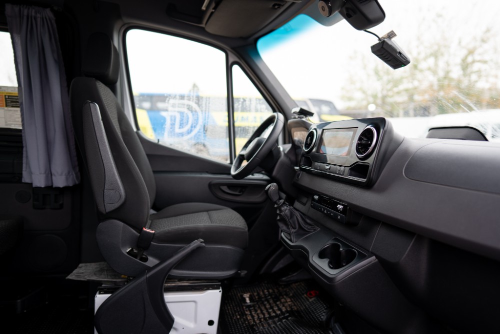 Mercedes-Benz SPRINTER 517 CDI MINIBUS — foto 10